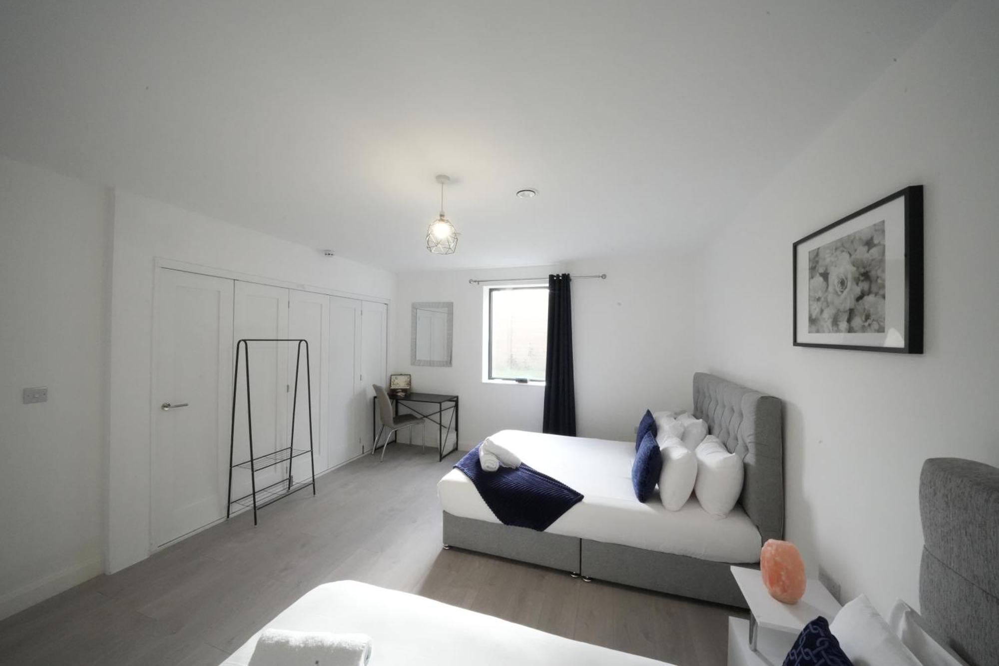 Broadway Great 7-minute Walk From The Underground Accommodatie bij particulieren Ealing