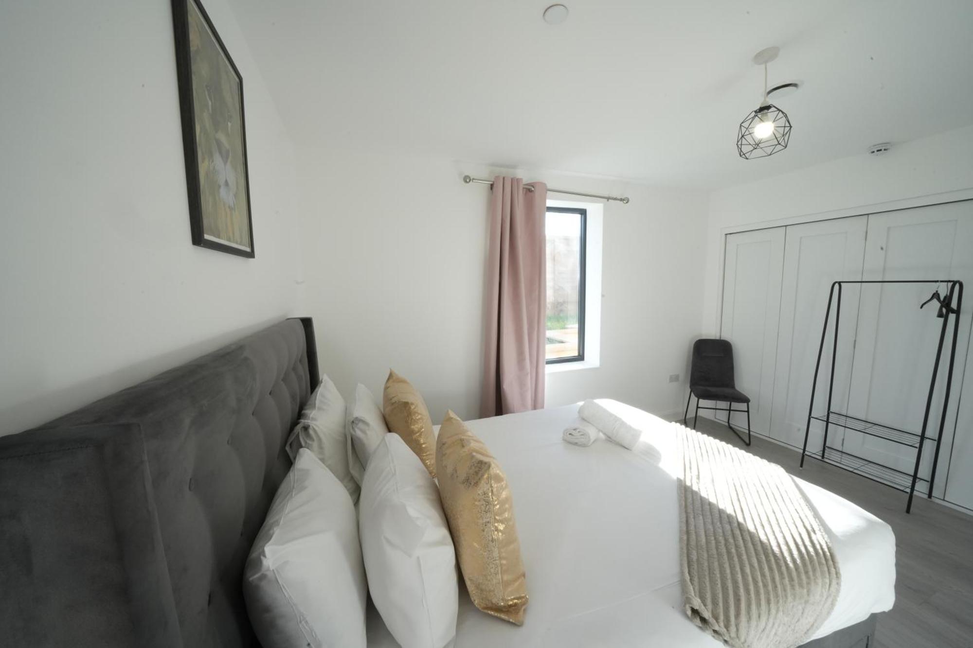 Broadway Great 7-minute Walk From The Underground Accommodatie bij particulieren Ealing